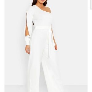 NWT - BOOHOO | One Shoulder Jumpsuit | Size 10